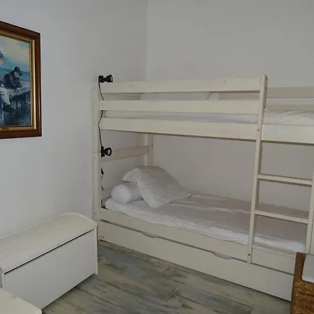 Dom wakacyjny Maison T4 Avec Cour, Proche Centre Et Plage, - Equipee, Calme Et Confort - Fr-1-92-892