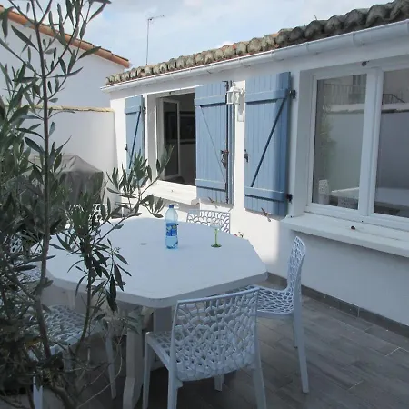 Maison T4 Avec Cour, Proche Centre Et Plage, - Equipee, Calme Et Confort - Fr-1-92-892 Dom wakacyjny